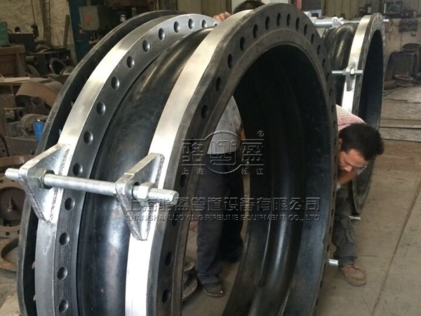 上海駱盈向沙鋼集團供應耐磨<a href=https://www.huanjingjz.com target=_blank class=infotextkey>橡膠接頭</a>