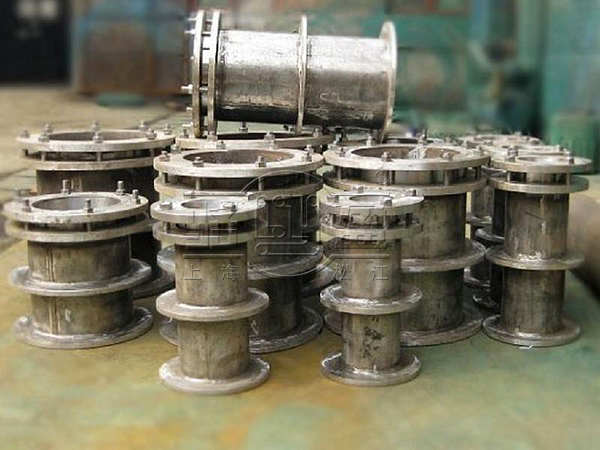 美標(biāo)襯四氟橡膠接頭實(shí)圖